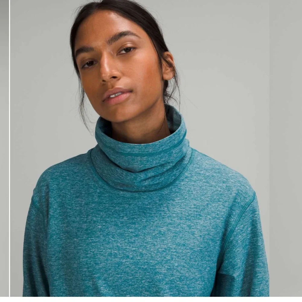 Lululemon Ready to Rulu Pullover
Heathered Capture Blue - Picture 5 of 8